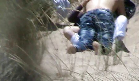 زن بالغ در جوراب ساق بلند آلت مردانه فیلم سکسی 2018 خارجی را لیسید و روی آن بیدمشید