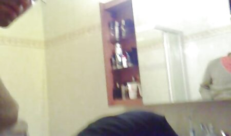 چهار مرد وارد تنه های بزرگ در دهان یک مادر ورشکسته می عکسهاسکسی خارجی شوند