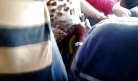 هاهال یک خروس بزرگ را در بیدمشک روغنی MILF کاشت عکس خارجی س