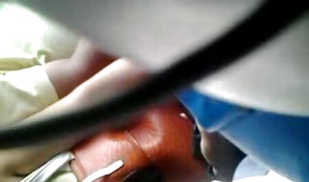 دختر گلف در اتاق خواب عکسهایسکس خارجی با dildo صورتی خودارضایی می کند