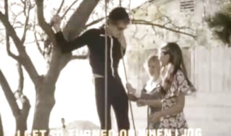 یک بازیگر زن در کانال عکس سک30در تلگرام خارجی طول مصاحبه مشاعره قرمز نشان داد