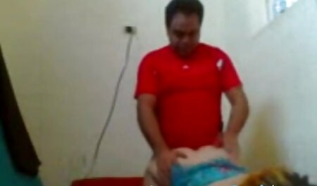 سبزه ناز از بازیگری در فیلم ریخته گری عمیقی به این محصول داد و او را روی میز فیلم سوپر سکسی بکن بکن خارجی لعنتی