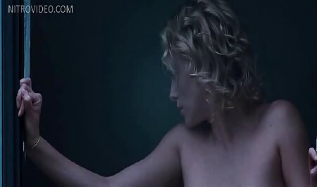 سبزه پرشور در دوربین نشسته روی ماشین سکس عکسهایسکس خارجی دیلدو