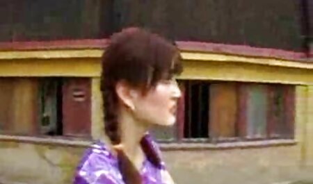 آسیایی به معشوقش اجازه عکس سکسی دختران خارجی داد بیدمشکهای مودار خود را روی تخت بغل کند