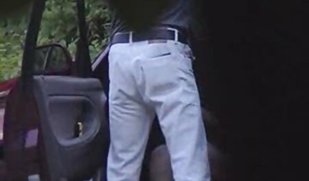 زن آلمانی پس عكس سكسي خارجي از زبان نوار می کند و واژن می دهد