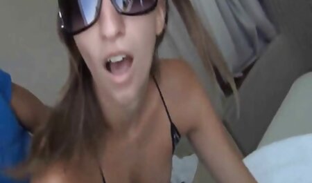 این دختر در حمام رابطه جنسی دارد و با خوشحالی شکایت می کند کلیپ سک۳۰ خارجی