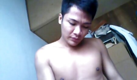 مرد سیاه یک دختر خال کوبی را به یک خروس بزرگ تحمیل می عکس سگسی خارجی کند