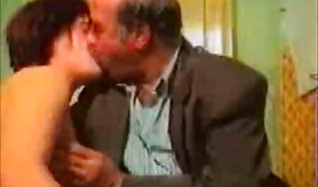 مولاتو از استمناء توسط ویبراتور عکس سکسی زنهای خارجی و دستگاه جنسی لذت می برد