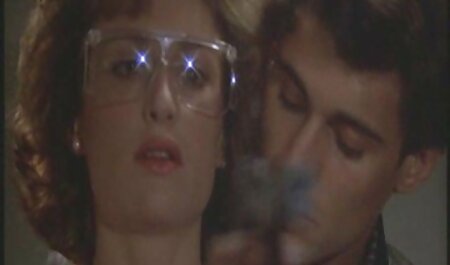 همسر Busty در حال ضرب و شتم پیچ و مهره جلوتر وب کم است دانلود عکسهای سکسی خارجی