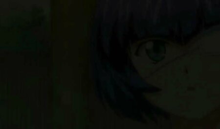 سبزه مغازه هایش را جلوی دوربین عکس سک30 خارجی نوازش می کند