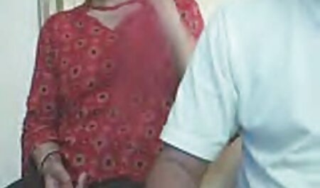 ماساژور سیاه دانلود فیلم سکسی داستانی خارجی به عامل نیش می بخشد و پیچ را در بیدمشک خود هدایت می کند