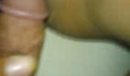 جوجه Busty با الاغ بزرگ فیلم سوپرخارجی دانلود شده و نقطه محکم سرطان هاهال را از بین می برد