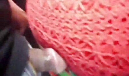 مرد همسر جوانی را روی میز آشپزخانه عکس سگس خارجی می کشد