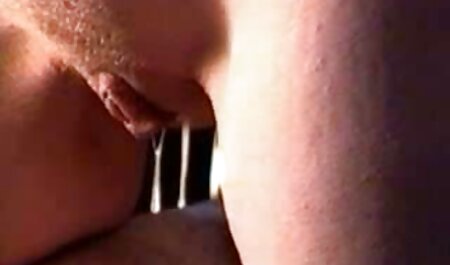 بلوند مذاکرات را عکسهاسکسی خارجی با دوربین فیلمبرداری لبخند می زند و مودارها و مشاعره را نشان می دهد