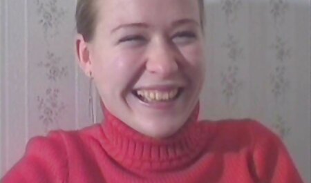 همسایه ای که با سبزه در رابطه جنسی مقعد روی یک مبل سفید جمع می شود عکس سسکی خارجی