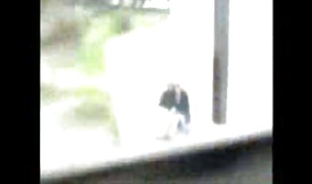 مرد اروپایی در حالی که آسیایی توپ های خود را می خورد در الاغ قرار می گیرد عکس سوراخ کون خارجی