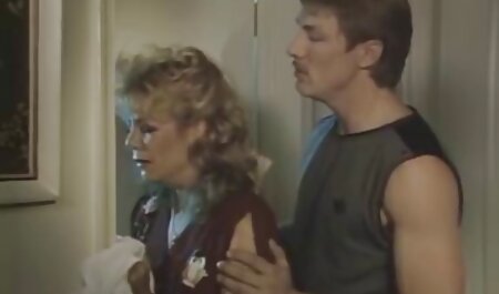 همسر این مربی دو بازیکن بسکتبال را عکس سکسی کوس خارجی در گروه سه نفره اغوا می کند