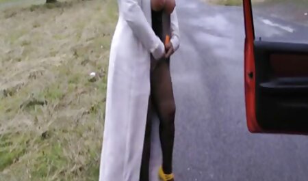 مرد بلوند فروتن عکسهایسکس خارجی میان شورت و جوراب بیرون زد