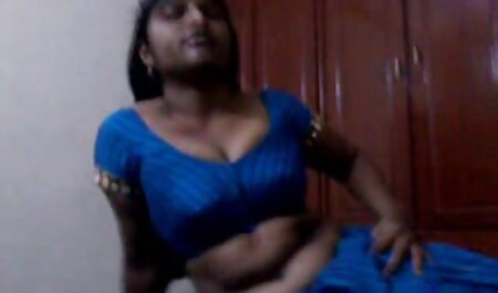 مرد زیبایی موهای قرمز را روی تخت می گذارد و میخ را در بیدمشک خیس خود قرار می دهد فیلم سکسی خوب خارجی