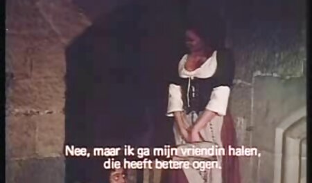 بلوند آلت تناسلی تصاویر سکسی دختران خارجی را می خورد و در دهان او تقدیر می شود