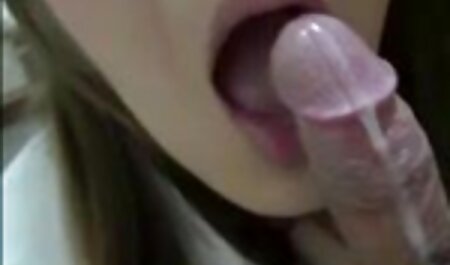 فروشنده مامان بلوند را در فیلم ها سوپرخارجی الاغ در بالن خود fucks می کند