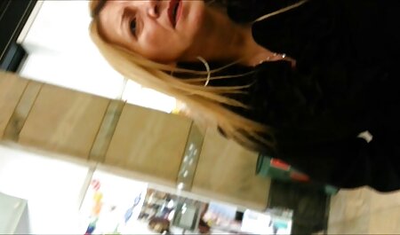 استریپر خودش را به یکباره به چندین مرد می دهد عکسهای سوپر خارجی