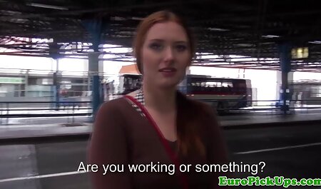 خانمها با اشتیاق به سبد خرید ، روند فیلمبرداری روی تصاویر سکسی خارجی دوربین