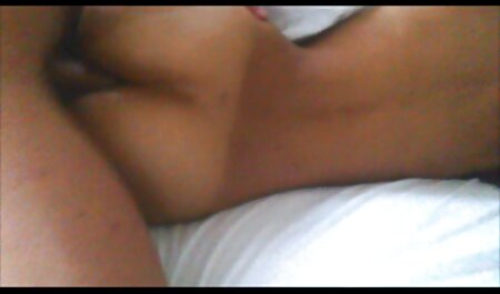 ورزش با بانوی ورزشکار سایت عکس سکسی خارجی روی مبل تنگ شده است