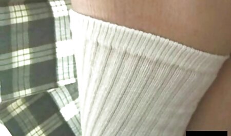 شریک سفید پوست یک فیلم وعکس سکسی خارجی زن سیاه پوست در ماندا را در یک تخته ژاکی توخالی می کند