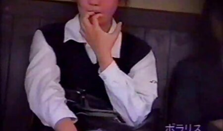 آسیایی در لباس زیر سفید به یک پسر می دهد تا فاصله را فیلم سوپرخارجی دانلود در آغوش بکشد و او را لگد کند